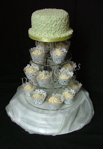 spring green cupcake tower wedding cake