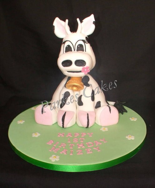 3d cute cow birthday cake